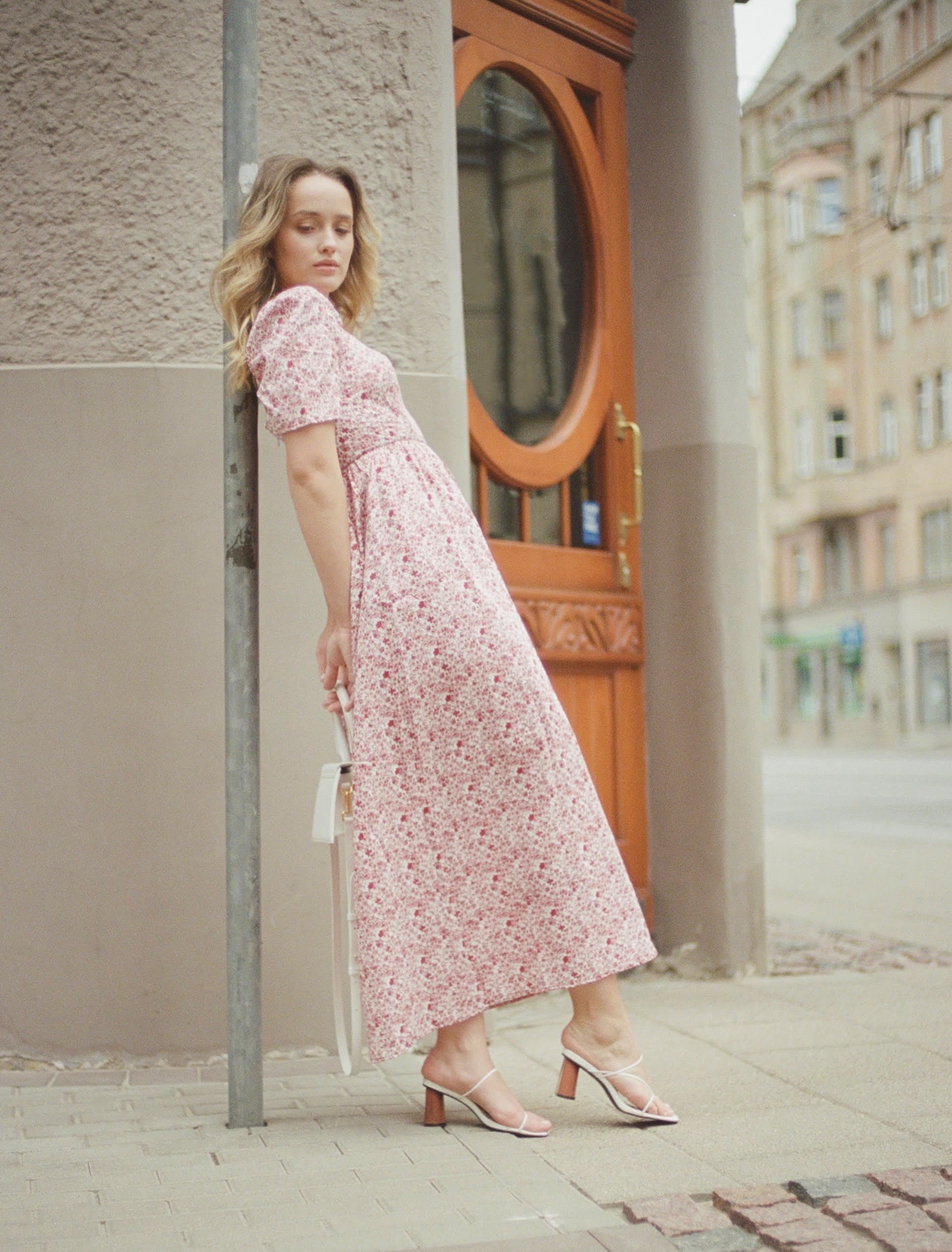 Beatrice Maxi Dress with Sweetheart Neckline Pink Milkly White